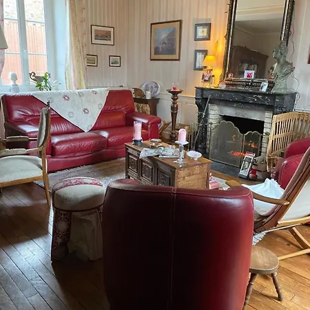 Le Trianon ベッド・アンド・ブレックファスト 3*